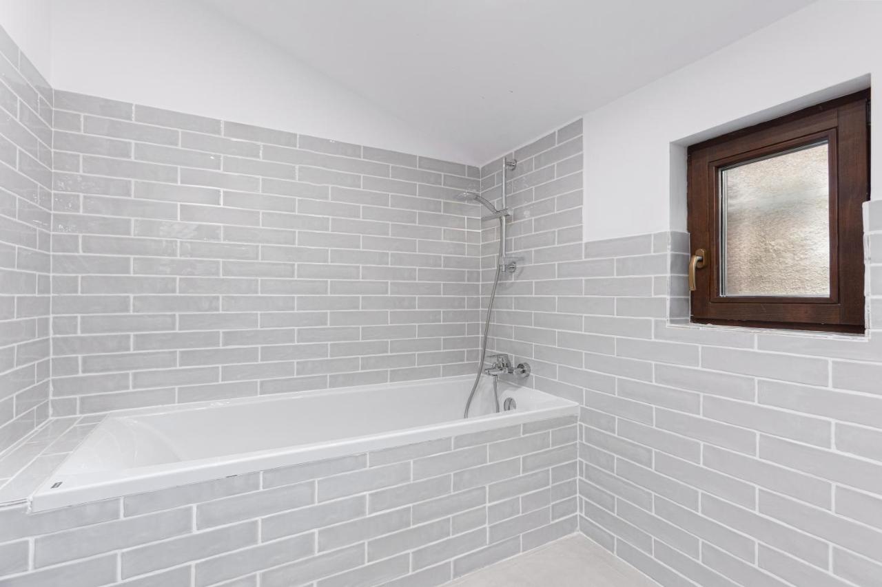 Citadel 58 - Unique Property In The Old Town, Next To The Citadel And Central Park 브라쇼브 외부 사진