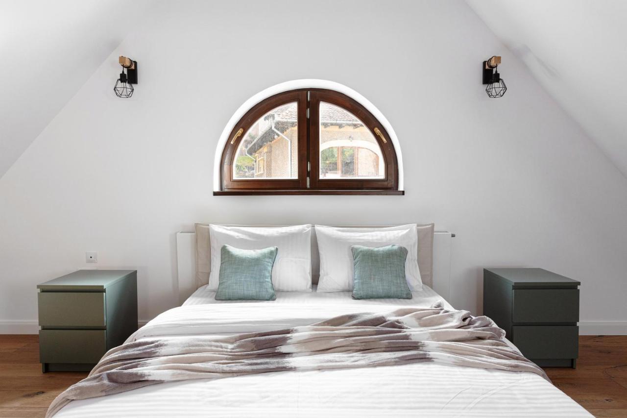 Citadel 58 - Unique Property In The Old Town, Next To The Citadel And Central Park 브라쇼브 외부 사진